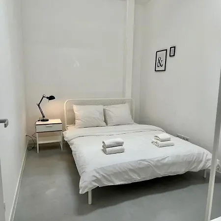 Stylish 2 Bedroom Serviced In Apartment Rotterdam