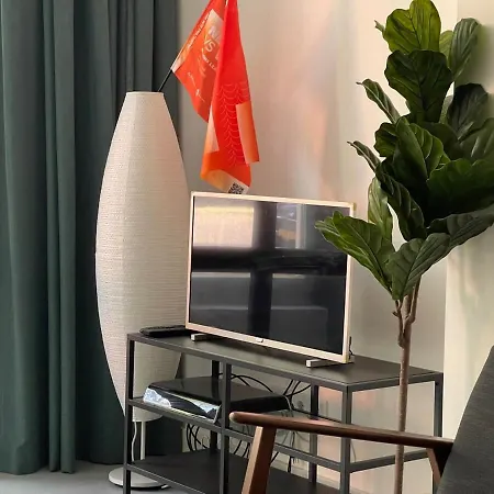 Stylish 2 Bedroom Serviced In *